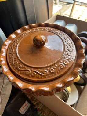 Vintagev Decorative Brown Ceramic Lidded Casserole Dish